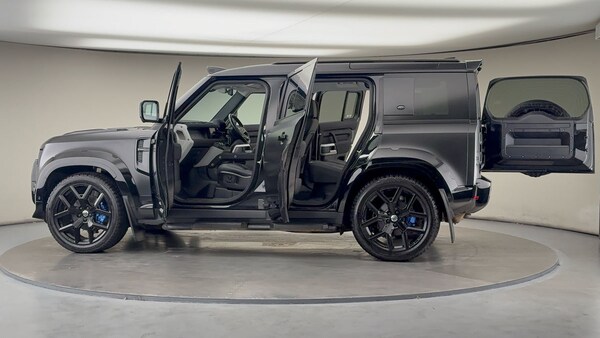 Used Land Rover Defender 110 2022 for sale - 75503891: Photo 53