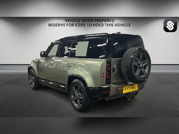 Used Land Rover Defender 2021 for sale - 78228427: Photo