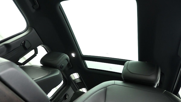 Used Land Rover Defender 110 2020 for sale - 75516781: Photo 2