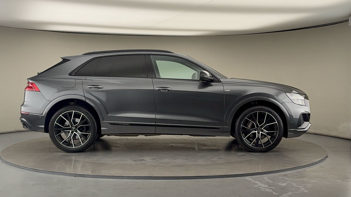 Used Audi Q8 2023 for sale - 76368754: Photo 16