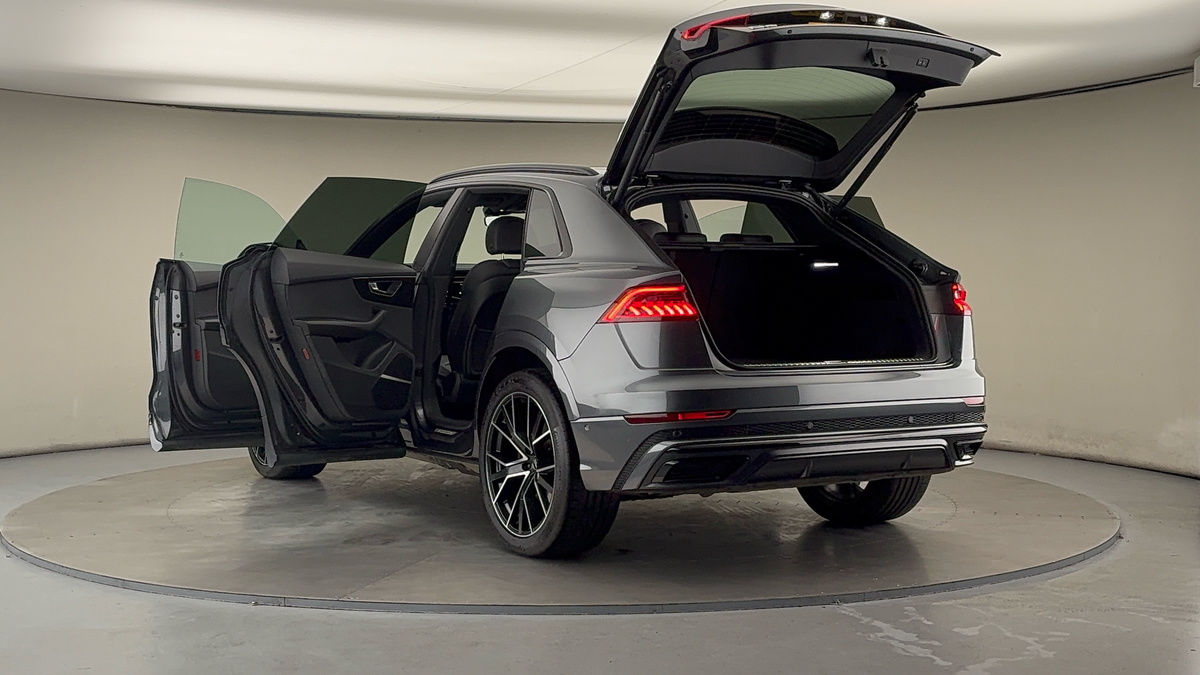 Used Audi Q8 2023 for sale - 76368754: Photo 23