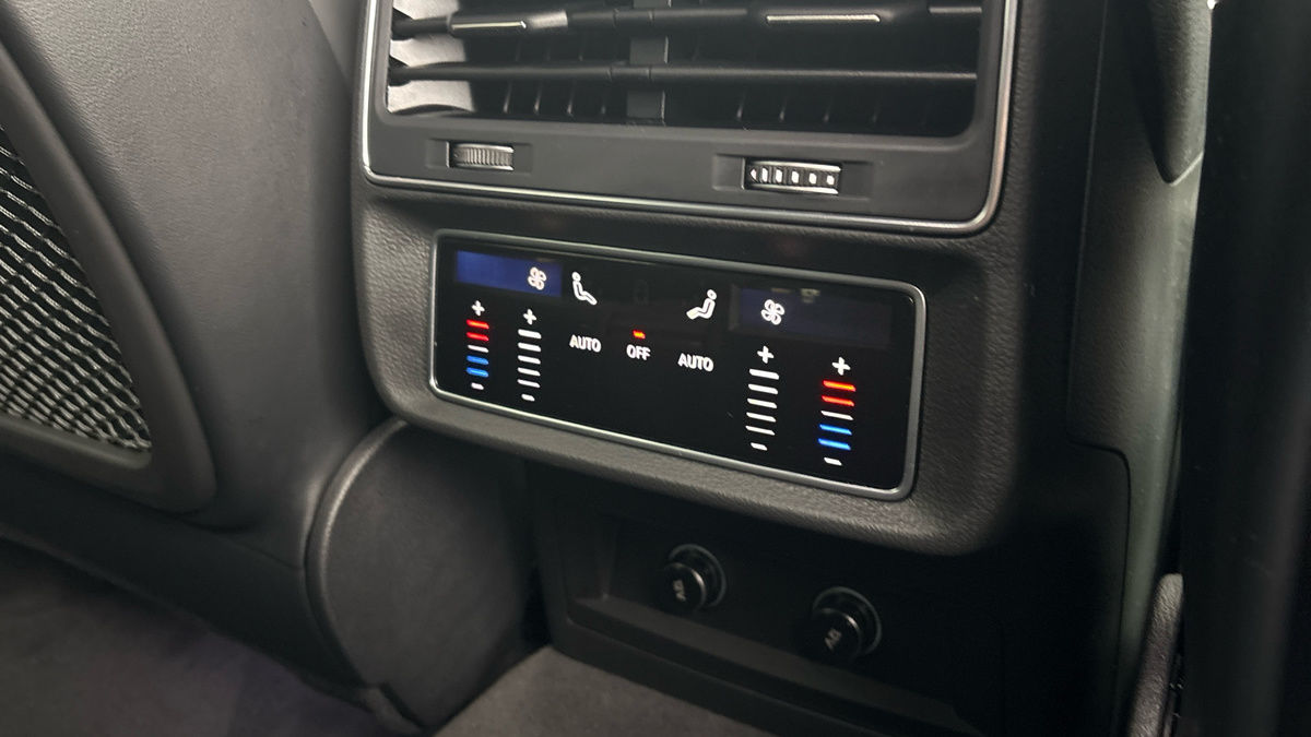 Used Audi Q8 2023 for sale - 76368754: Photo 25