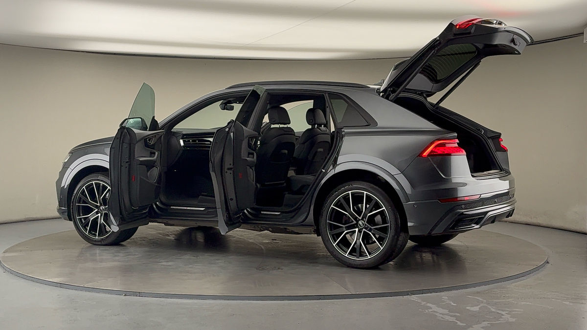 Used Audi Q8 2023 for sale - 76368754: Photo 46