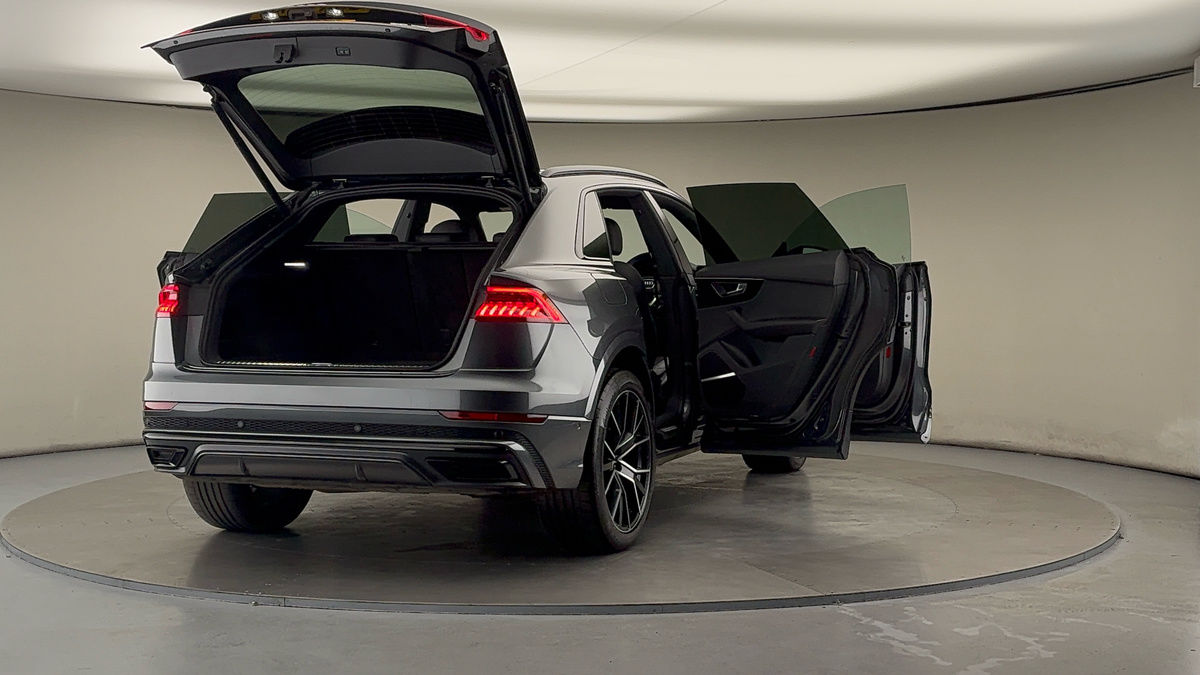 Used Audi Q8 2023 for sale - 76368754: Photo 60
