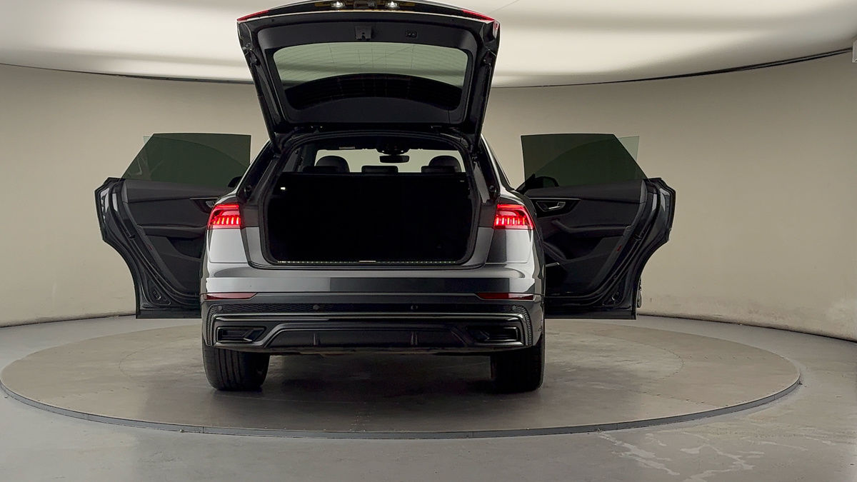 Used Audi Q8 2023 for sale - 76368754: Photo 61