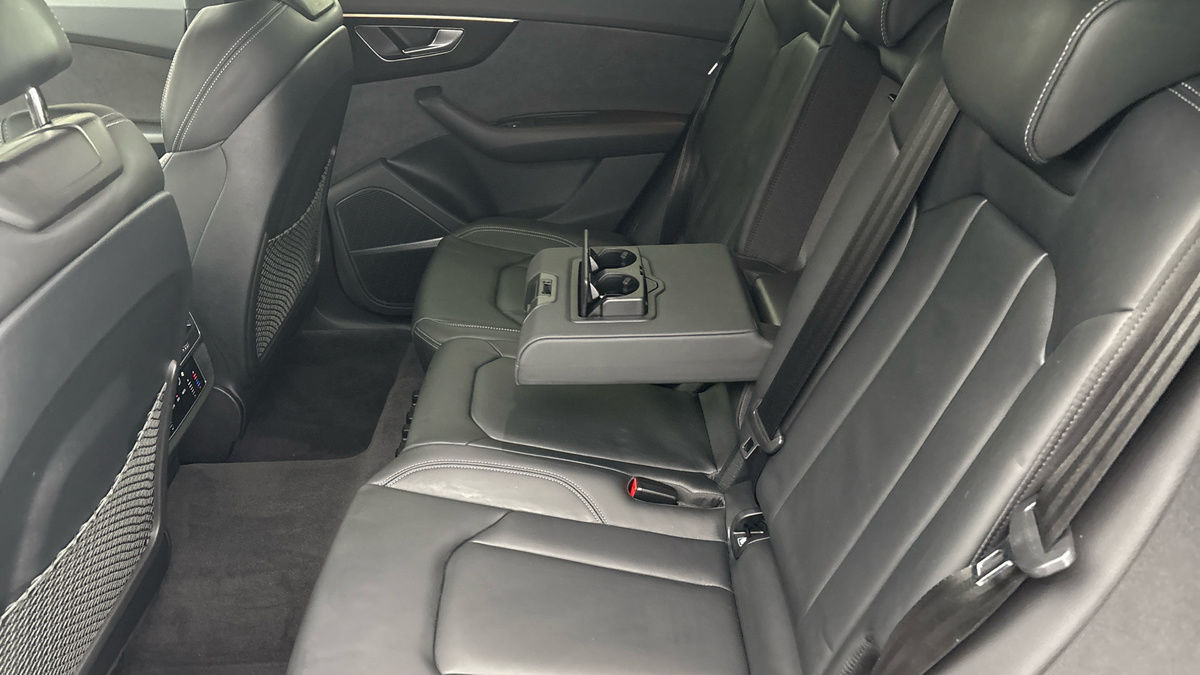 Used Audi Q8 2023 for sale - 76368754: Photo 9