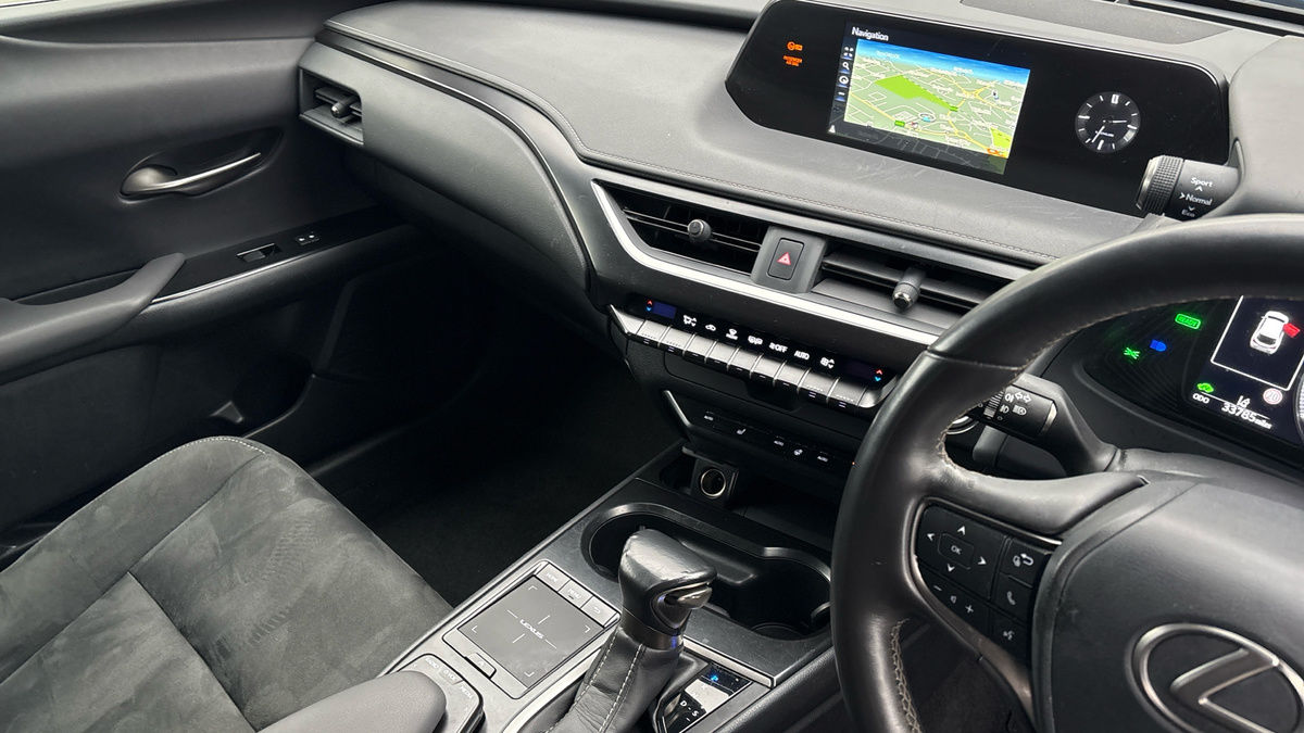 Used Lexus UX 2020 for sale - 77548005: Photo 18