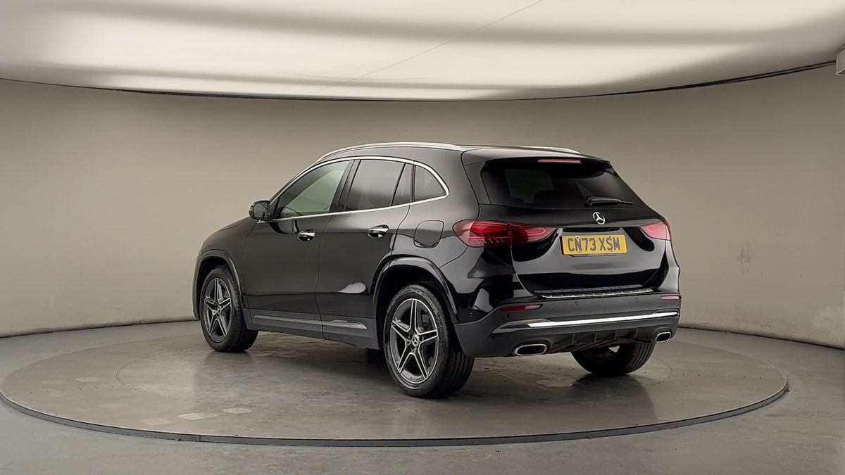 Used Mercedes-Benz GLA 2023 for sale - 77140424: Photo 2