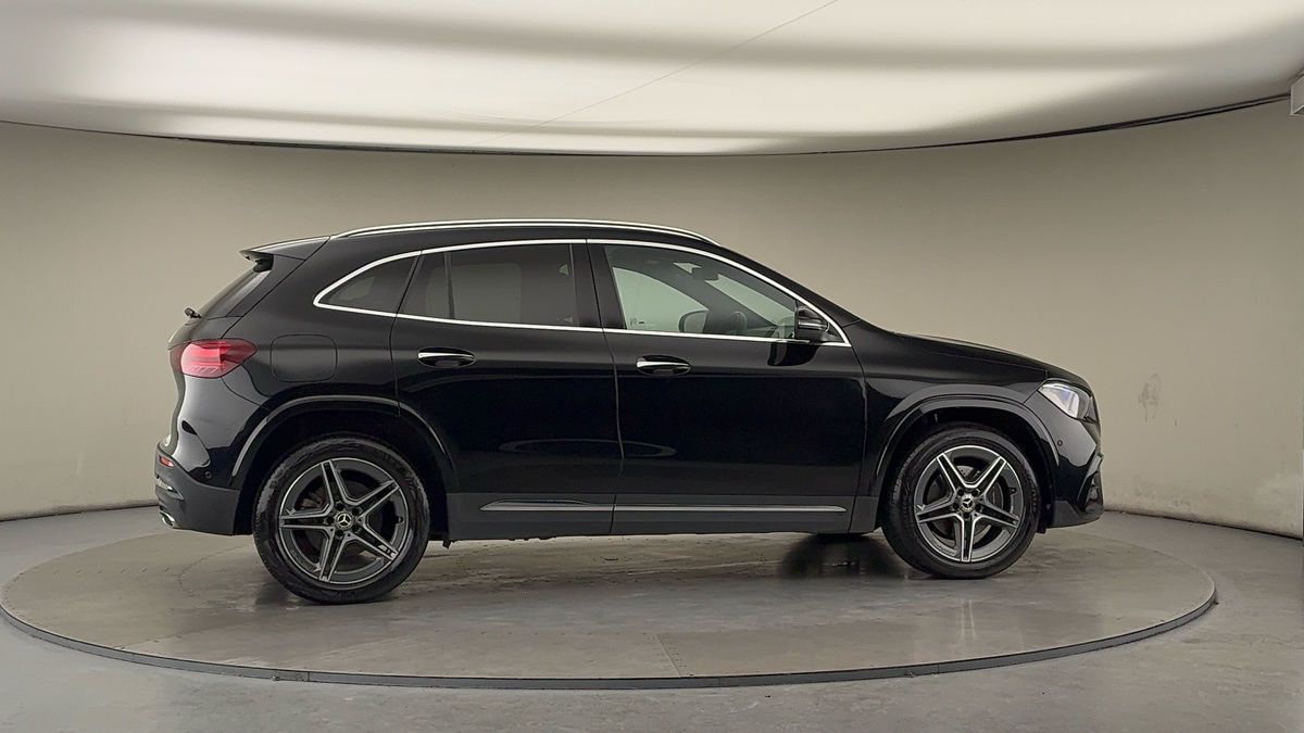 Used Mercedes-Benz GLA 2023 for sale - 77140424: Photo 37