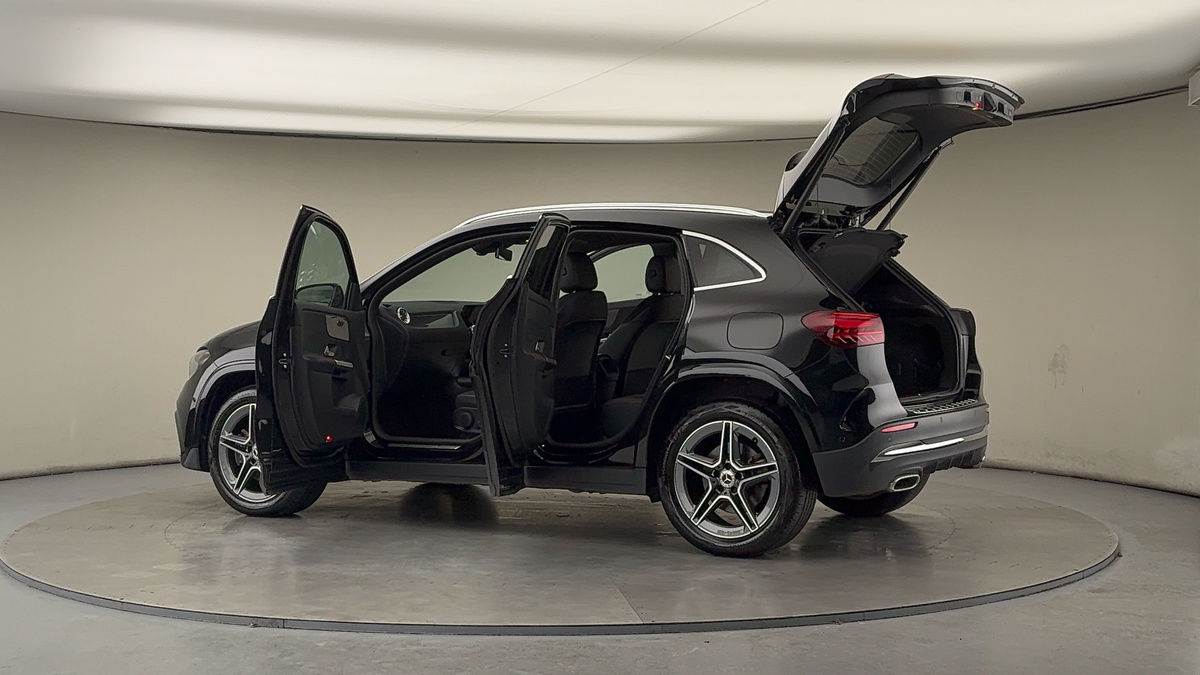 Used Mercedes-Benz GLA 2023 for sale - 77140424: Photo 45