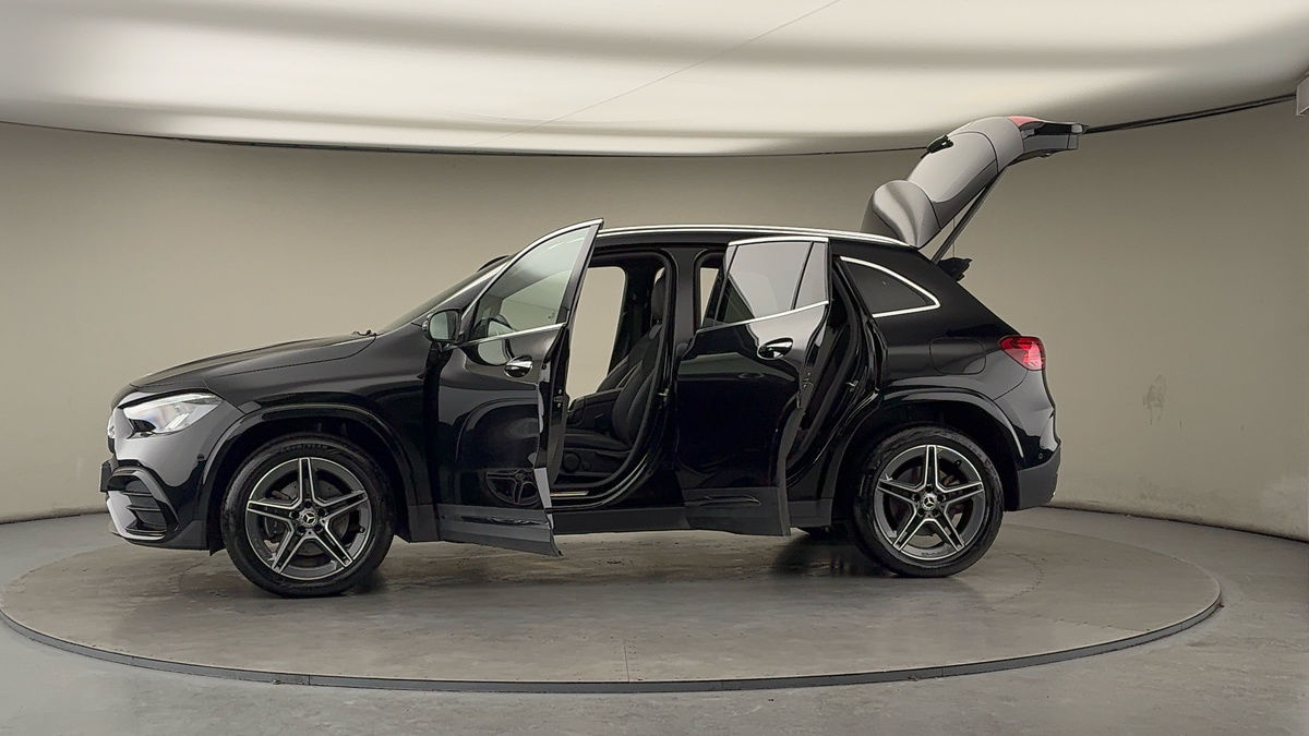 Used Mercedes-Benz GLA 2023 for sale - 77140424: Photo 47