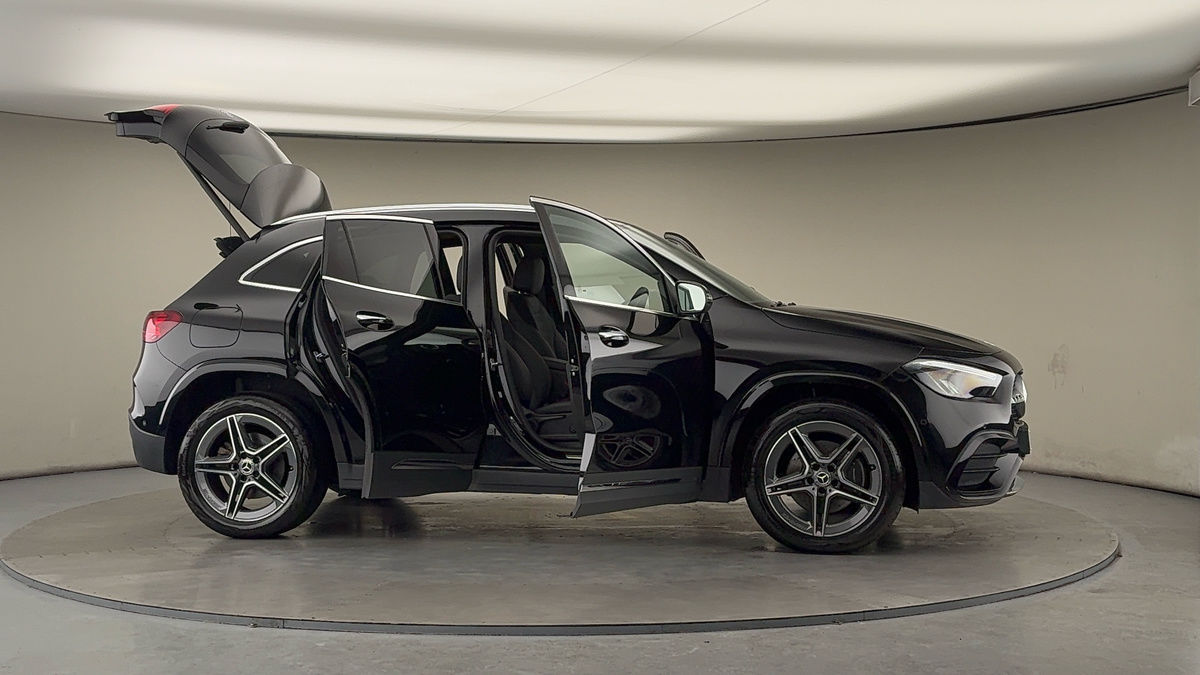 Used Mercedes-Benz GLA 2023 for sale - 77140424: Photo 55