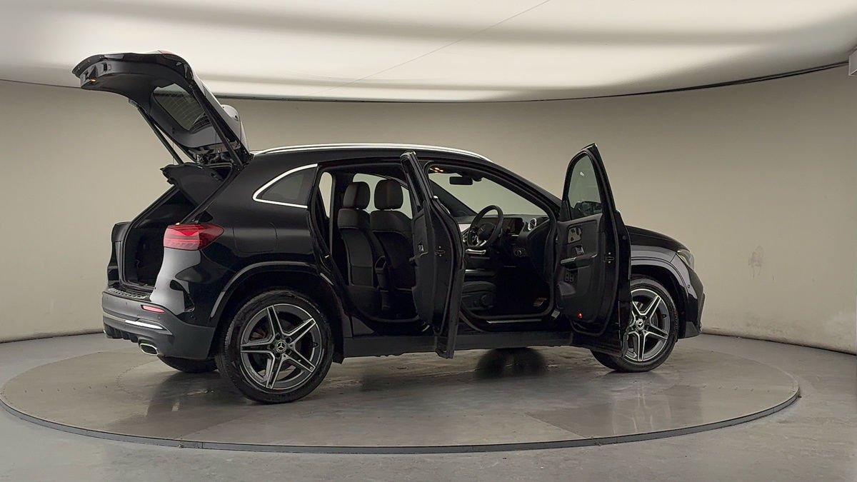 Used Mercedes-Benz GLA 2023 for sale - 77140424: Photo 57