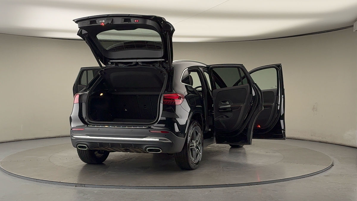 Used Mercedes-Benz GLA 2023 for sale - 77140424: Photo 59