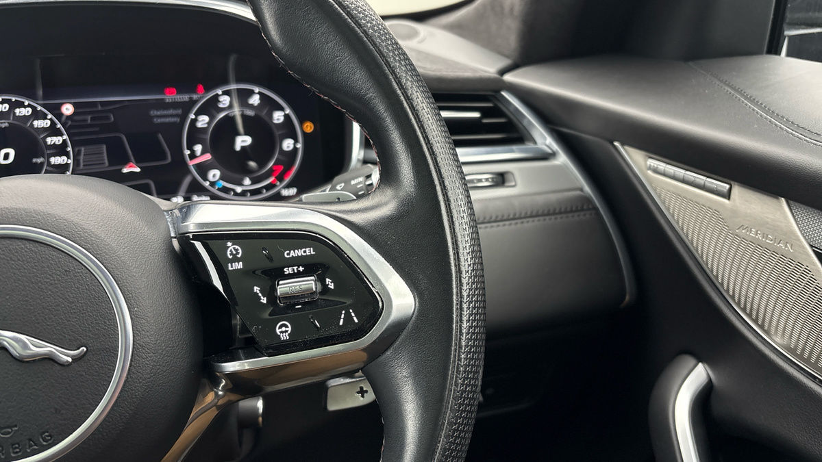 Used Jaguar F-Pace 2021 for sale - 76292331: Photo 14