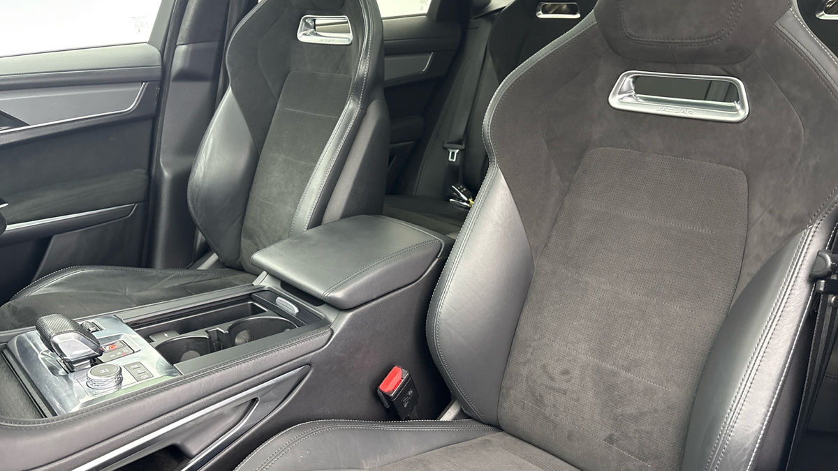 Used Jaguar F-Pace 2021 for sale - 76292331: Photo 7