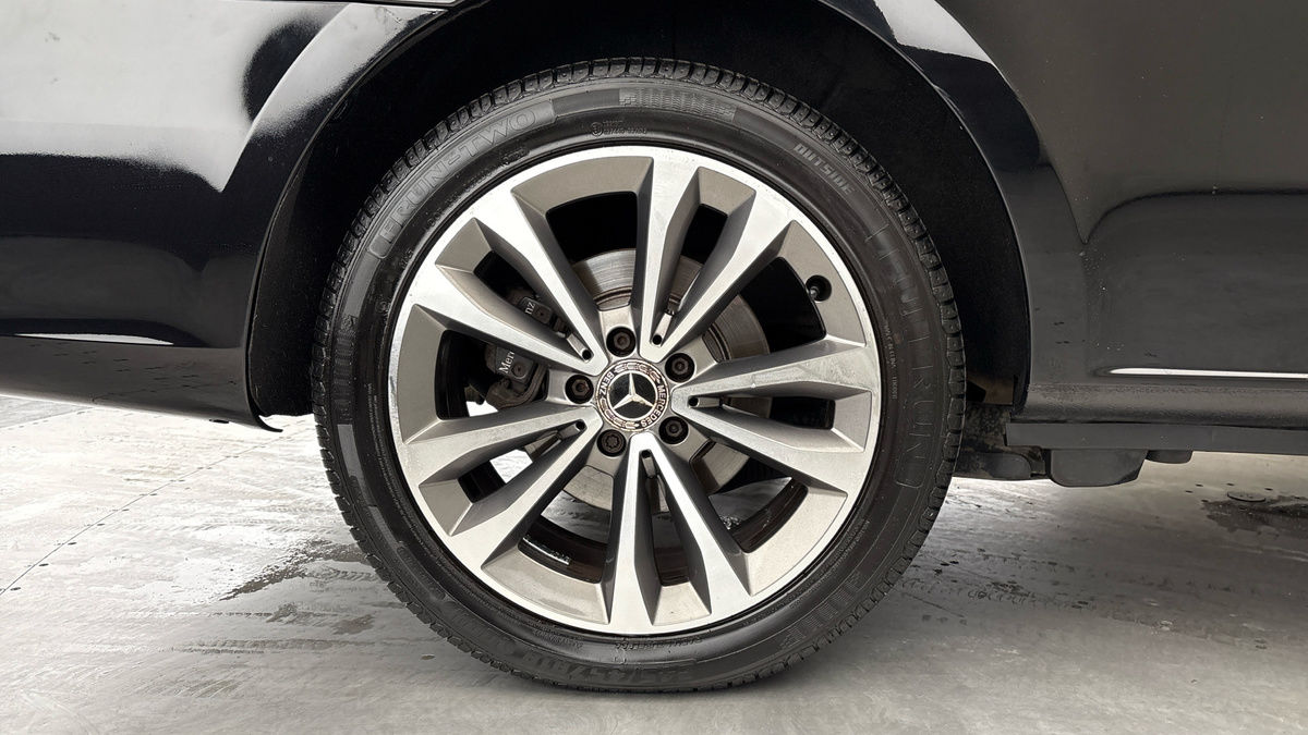 Used Mercedes-Benz V-Class 2019 for sale - 77643440: Photo 10