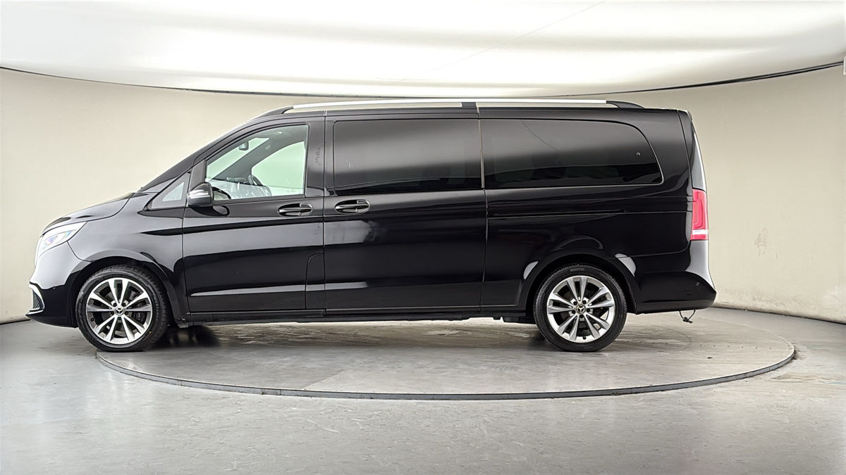 Used Mercedes-Benz V-Class 2019 for sale - 77643440: Photo 15