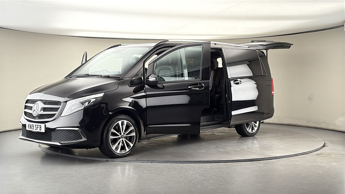 Used Mercedes-Benz V-Class 2019 for sale - 77643440: Photo 22