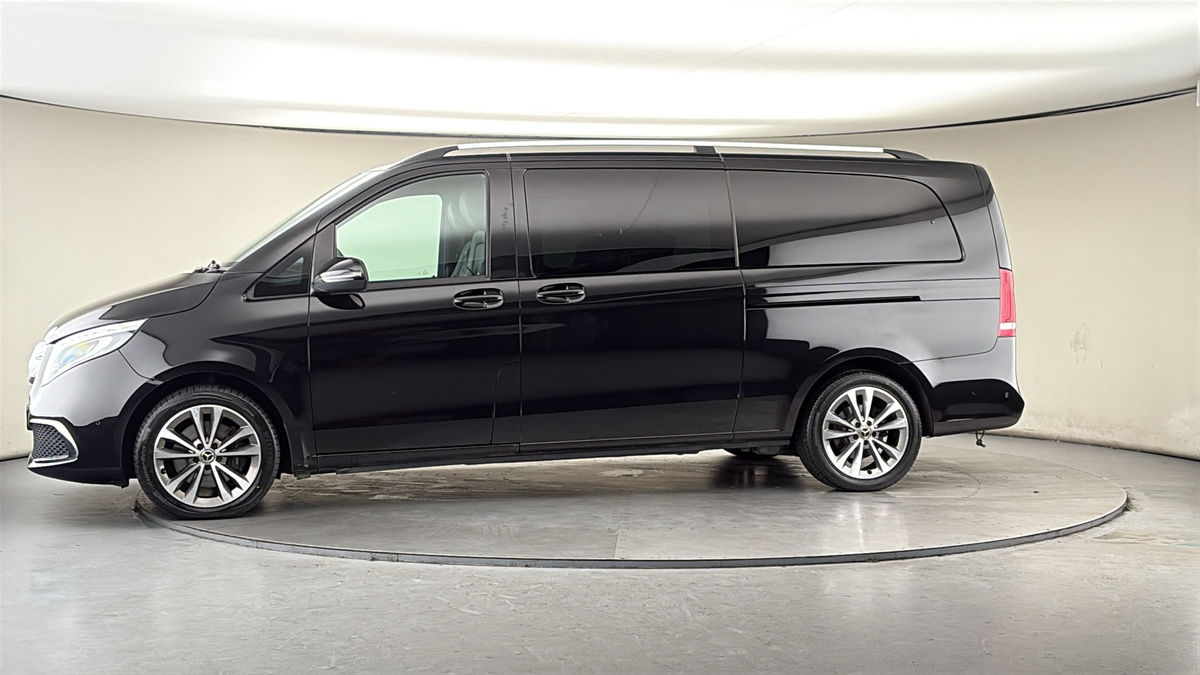 Used Mercedes-Benz V-Class 2019 for sale - 77643440: Photo 28