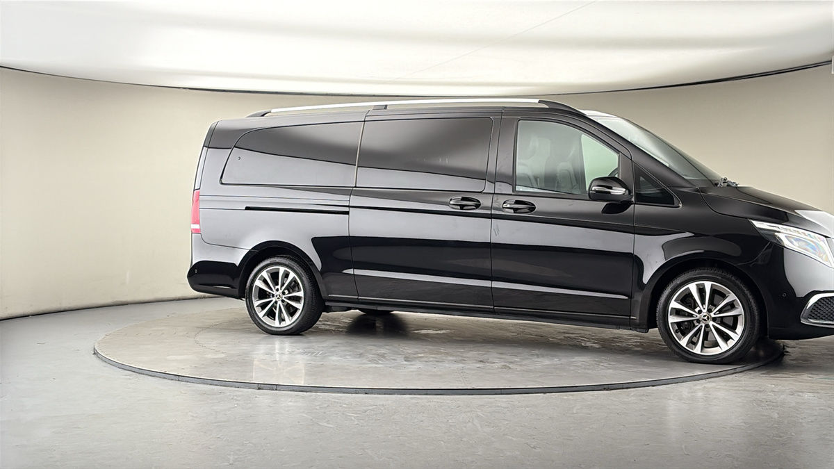 Used Mercedes-Benz V-Class 2019 for sale - 77643440: Photo 35