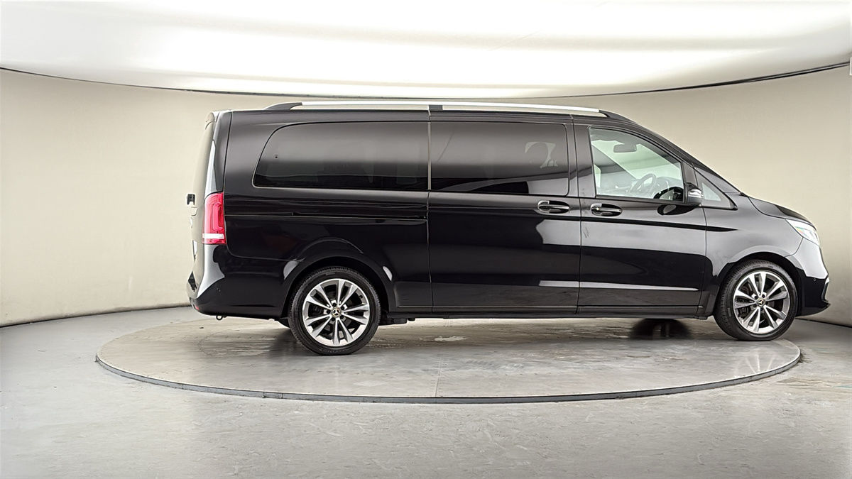 Used Mercedes-Benz V-Class 2019 for sale - 77643440: Photo 37