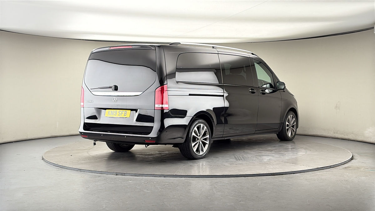 Used Mercedes-Benz V-Class 2019 for sale - 77643440: Photo 39