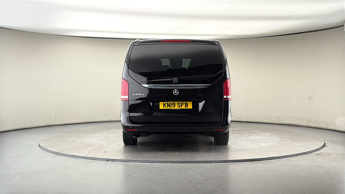 Used Mercedes-Benz V-Class 2019 for sale - 77643440: Photo 4