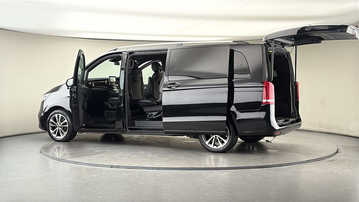 Used Mercedes-Benz V-Class 2019 for sale - 77643440: Photo 45