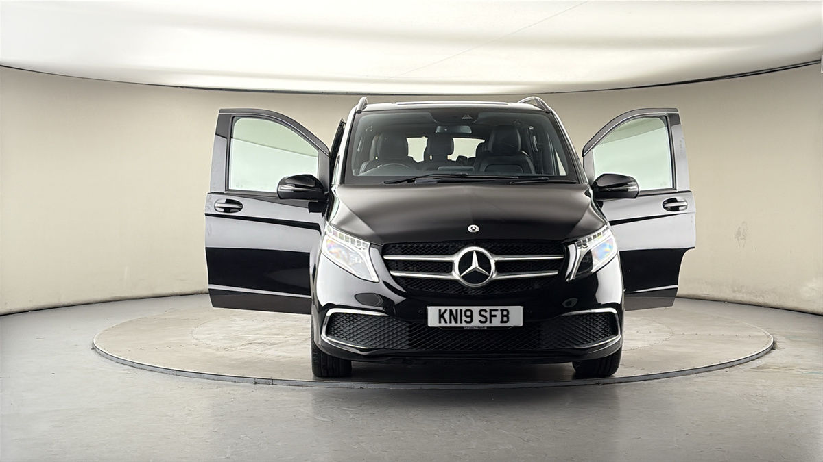 Used Mercedes-Benz V-Class 2019 for sale - 77643440: Photo 51