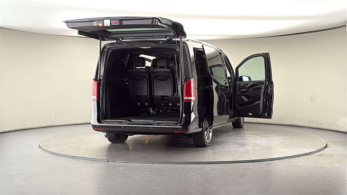 Used Mercedes-Benz V-Class 2019 for sale - 77643440: Photo 59