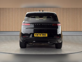 Used Land Rover Range Rover Sport 2024 for sale - 78807032: Photo