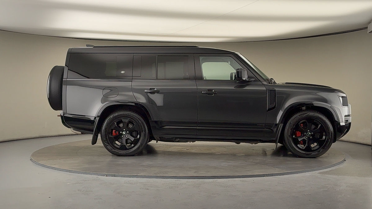 Used Land Rover Defender 2023 for sale - 78213233: Photo 16