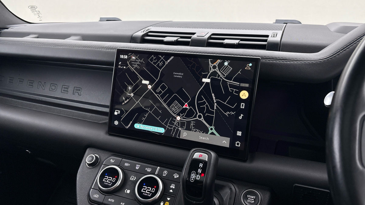 Used Land Rover Defender 2023 for sale - 78213233: Photo 17