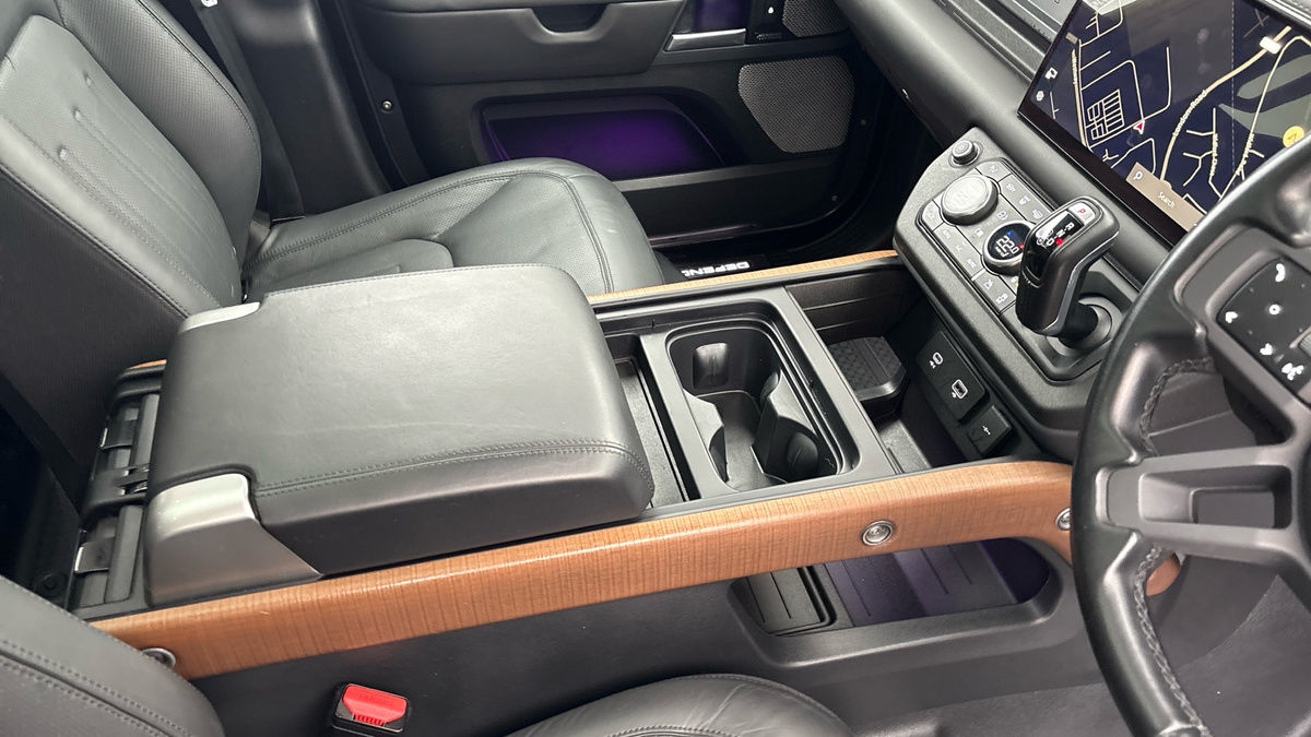 Used Land Rover Defender 2023 for sale - 78213233: Photo 18