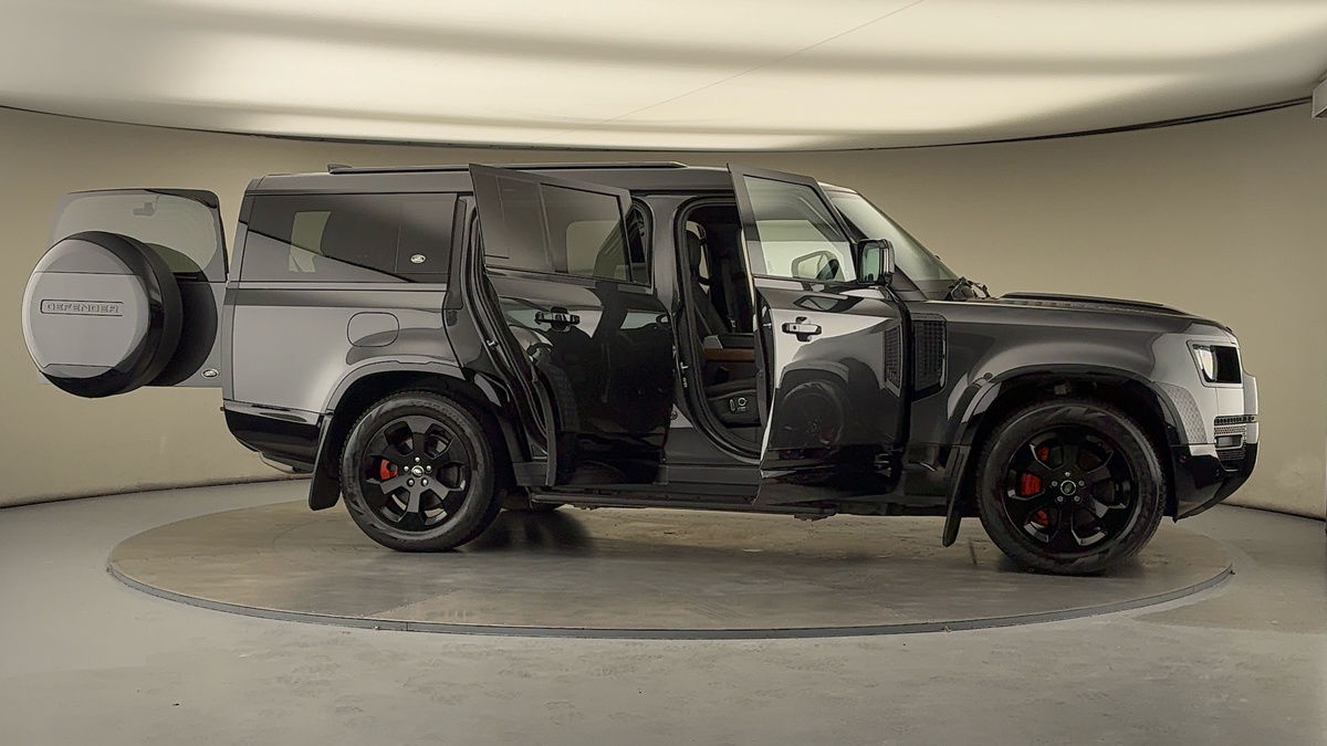 Used Land Rover Defender 2023 for sale - 78213233: Photo 59