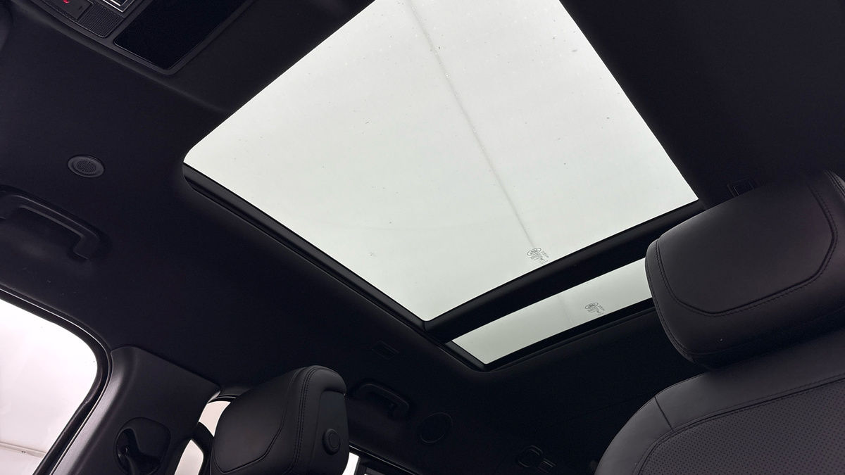 Used Land Rover Defender 2023 for sale - 78213233: Photo 6