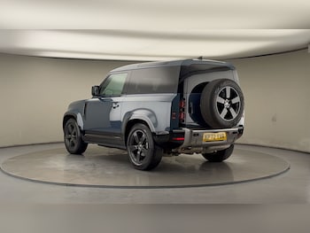 Used Land Rover Defender 90 2022 for sale - 78018079: Photo