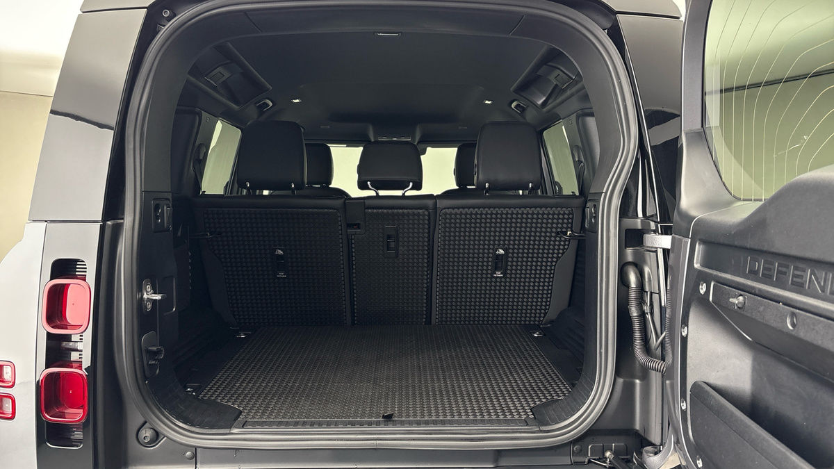 Used Land Rover Defender 110 2024 for sale - 76821426: Photo 11