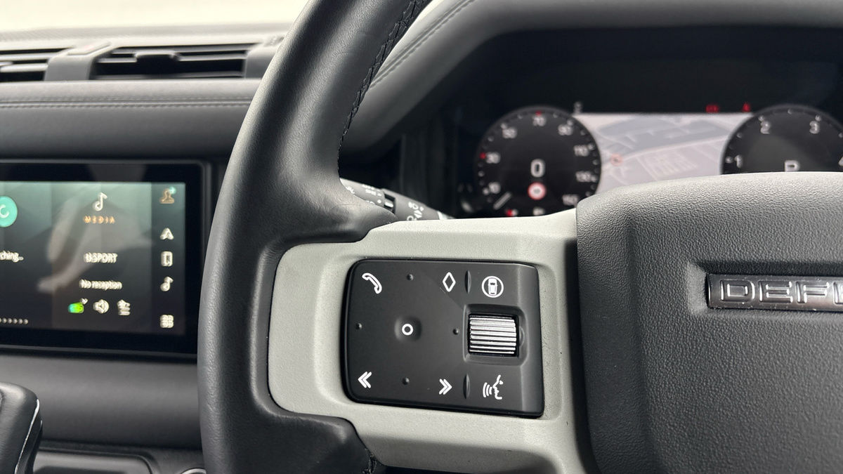 Used Land Rover Defender 110 2024 for sale - 76821426: Photo 13