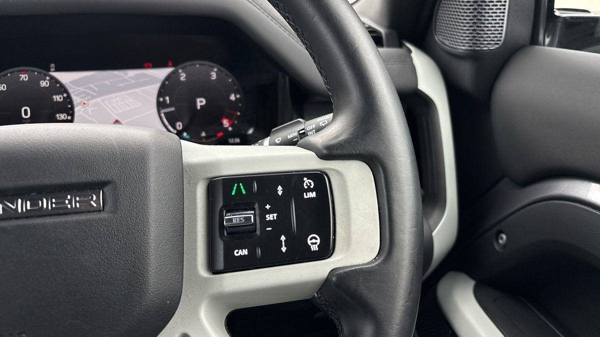 Used Land Rover Defender 110 2024 for sale - 76821426: Photo 14