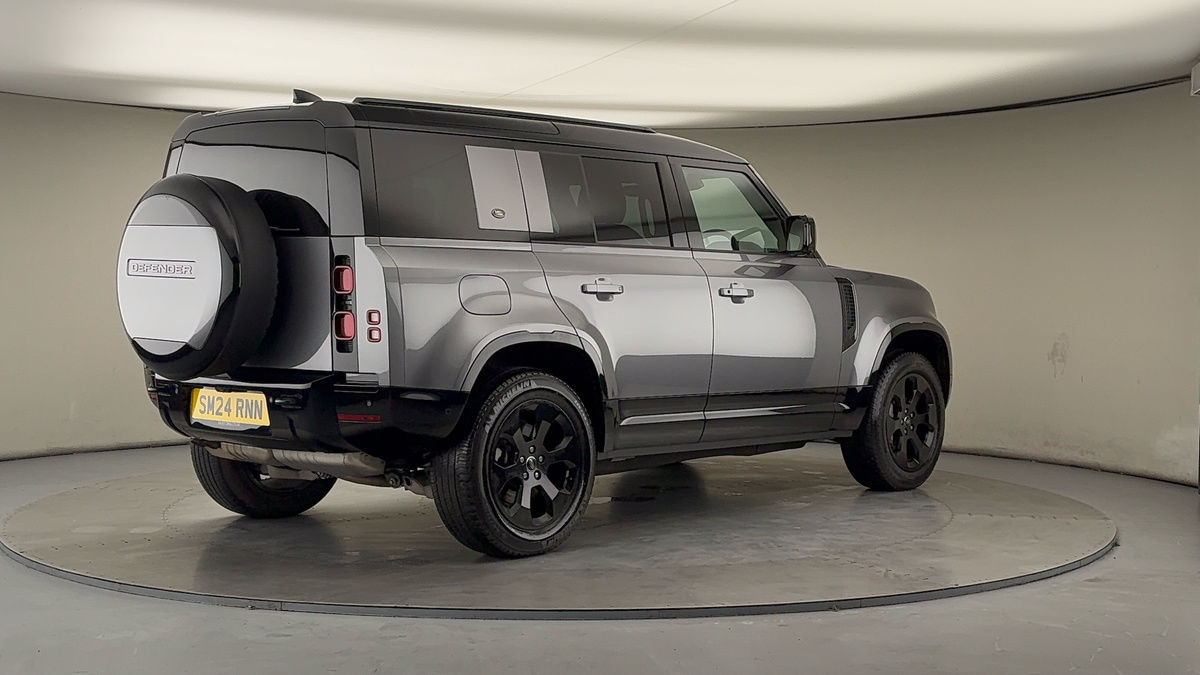 Used Land Rover Defender 110 2024 for sale - 76821426: Photo 21