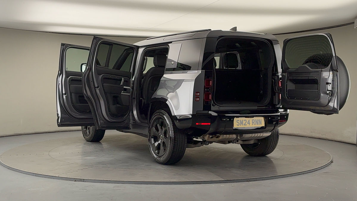 Used Land Rover Defender 110 2024 for sale - 76821426: Photo 23