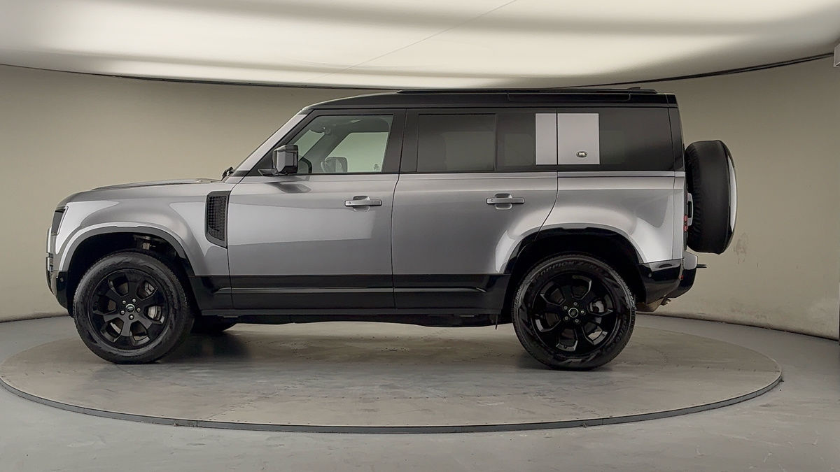 Used Land Rover Defender 110 2024 for sale - 76821426: Photo 27