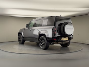 Used Land Rover Defender 110 2024 for sale - 76821426: Photo