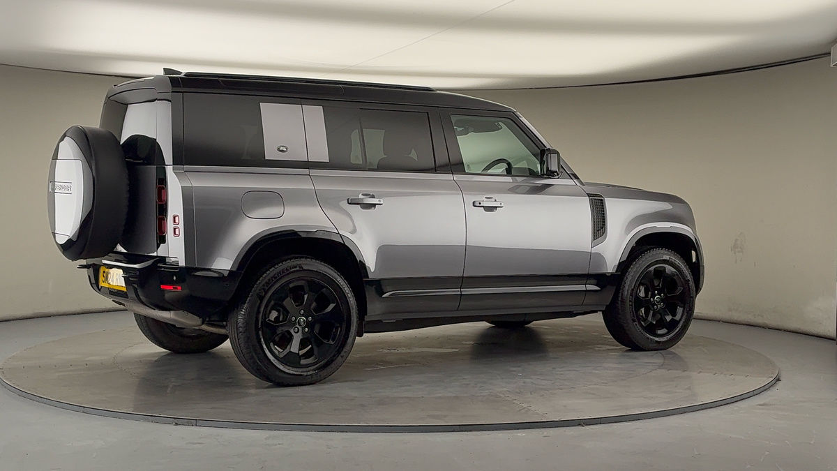Used Land Rover Defender 110 2024 for sale - 76821426: Photo 38