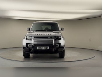 Used Land Rover Defender 110 2024 for sale - 76821426: Photo