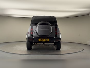 Used Land Rover Defender 110 2024 for sale - 76821426: Photo