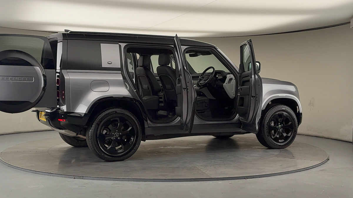 Used Land Rover Defender 110 2024 for sale - 76821426: Photo 57