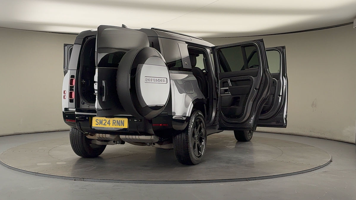 Used Land Rover Defender 110 2024 for sale - 76821426: Photo 59